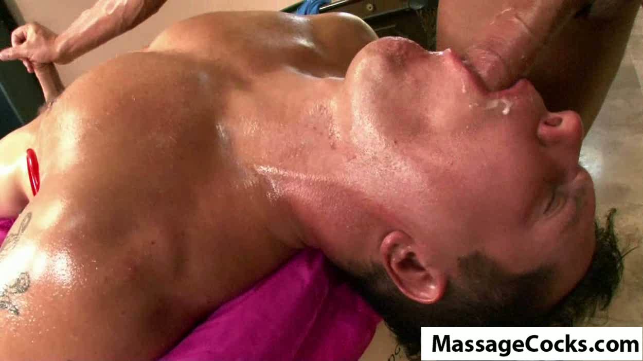 Massagecocks Oily Buck Naked BoyFriendTV
